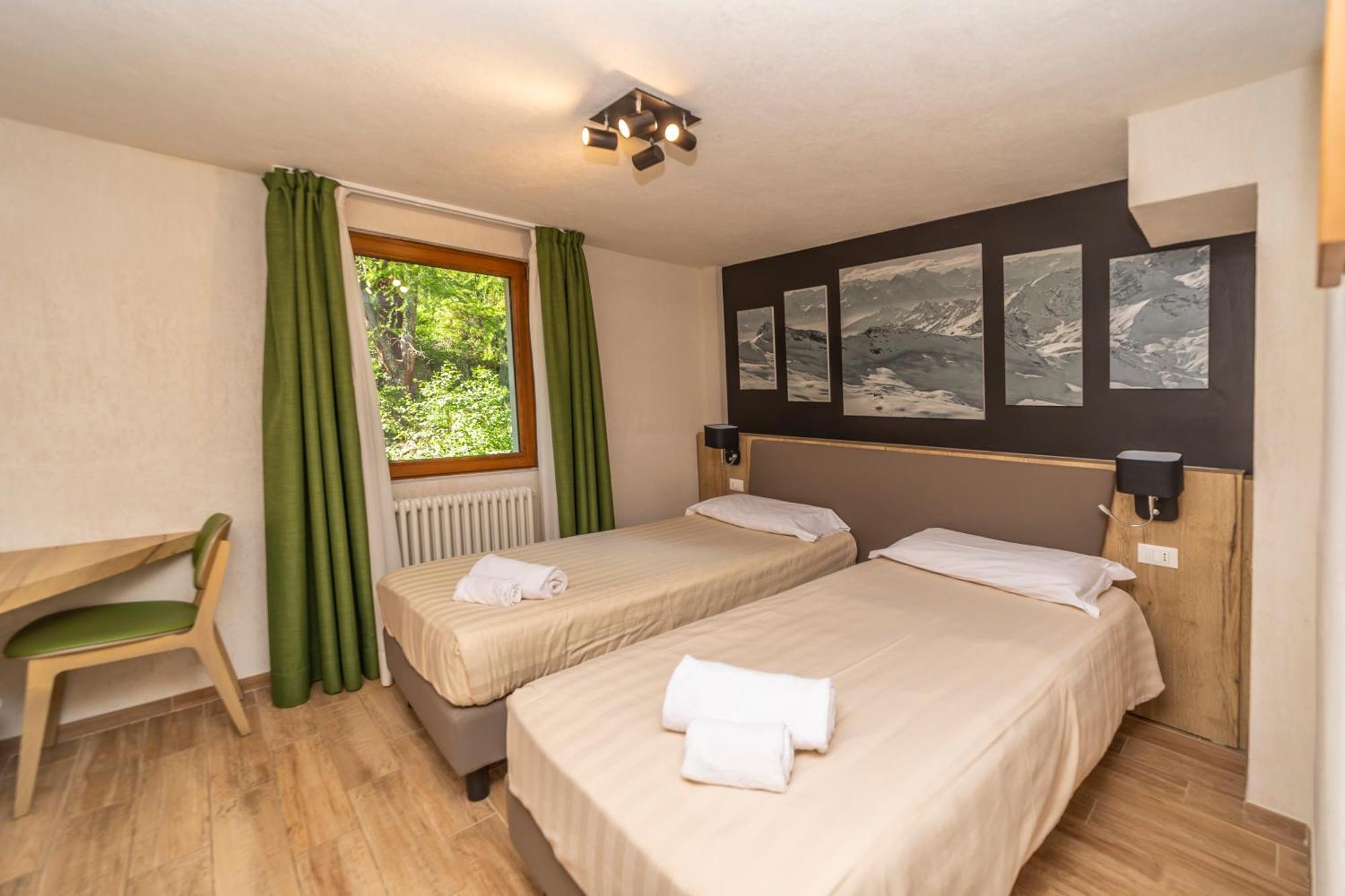 Hotel Petit Palais Breuil-Cervinia Room photo